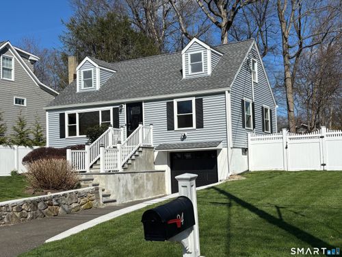 24 Deepwood Ln, Norwalk, CT, 06854-3925 | Card Image