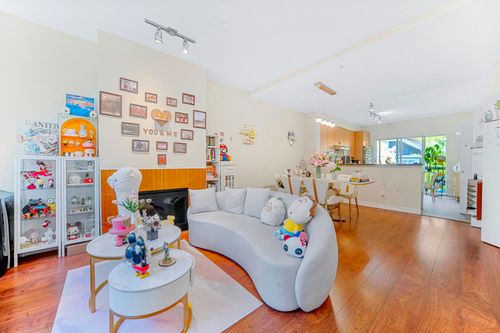 80-6878 Southpoint Dr, Burnaby, BC, V3N5E4 | Card Image