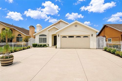 10052 Larson Ave, Garden Grove, CA, 92843-1035 | Card Image
