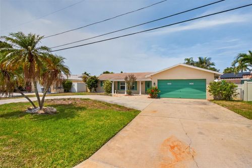 12050 7th St E, TREASURE ISLAND, FL, 33706-1001 | Card Image