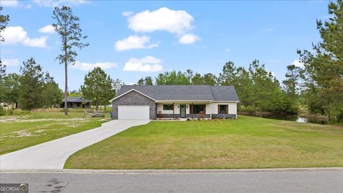 252 Big Horse Dr, Waynesville, GA, 31566-1106 | Card Image