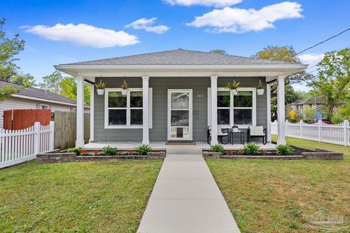 301 Dwight Ave, Pensacola, FL, 32507-3428 | Card Image