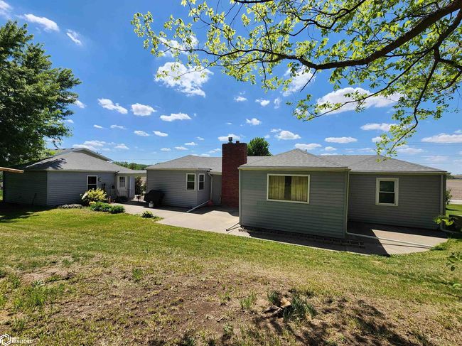 55864 Olive St, House other with 2 bedrooms, 2 bathrooms and null parking in Atlantic IA | Image 4