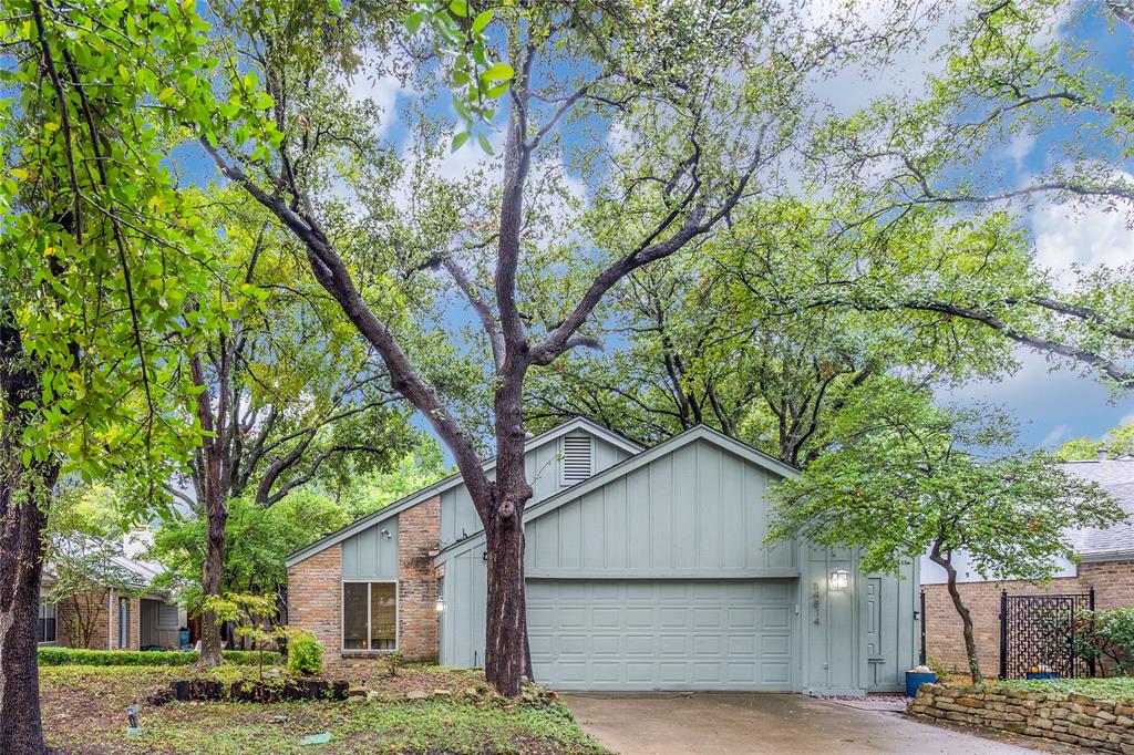 Le Grande Dr, Addison, TX 75001