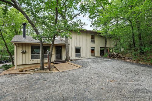 275 Lakecrest Dr, Pottsboro, TX, 75076-4655 | Card Image