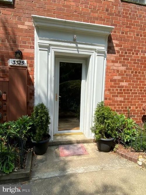 3325 Valley Dr, ALEXANDRIA, VA, 22302-2111 | Card Image