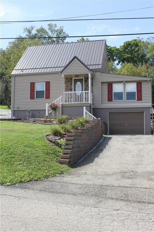 601 N 8th St, Youngwood, PA, 15697-1548 | Card Image