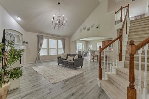 135 Forest Heights Way, Montgomery, TX, 77316-6424 | Card Image