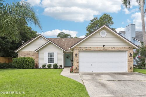 2058 Saint Martins Dr E, Jacksonville, FL, 32246-7040 | Card Image