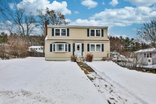 11 Vespa Ln, Nashua, NH, 03064-1164 | Card Image