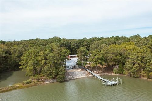 8419 Shooting Point Dr, Machipongo, VA, 23405-2059 | Card Image