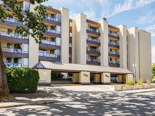 213-1745 Leighton Rd, Victoria, BC, V8R6R6 | Card Image
