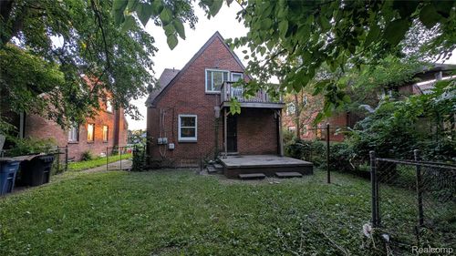 18070 Hubbell St, Detroit, MI, 48235-2709 | Card Image