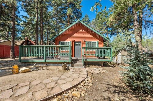306 Victoria Ln, Sugarloaf, CA, 92386-9739 | Card Image