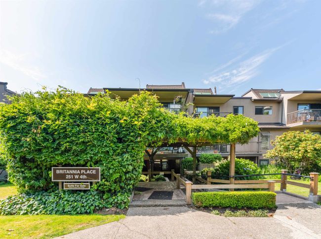 109 - 251 W 4 Th Street, Condo with 1 bedrooms, 1 bathrooms and 1 parking in North Vancouver BC | Image 1