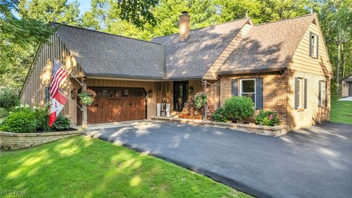 2010 N Revere Rd, Akron, OH, 44333-1917 | Card Image