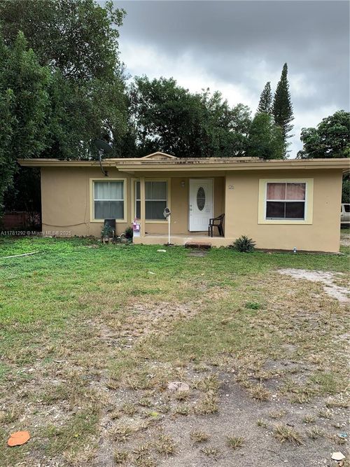 20 Ne 118th St, Miami, FL, 33161-5370 | Card Image