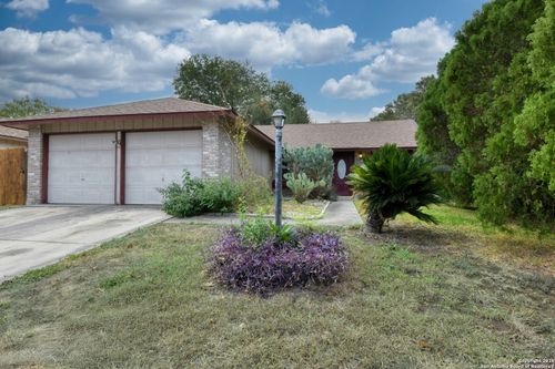 5818 Brambletree St, San Antonio, TX, 78247-1351 | Card Image