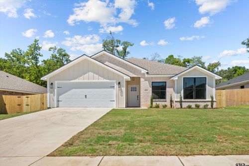 16310 Crossing Cir, Lindale, TX, 75771 | Card Image