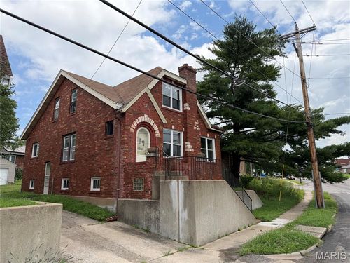 5207 Weber Rd, Saint Louis, MO, 63123-5621 | Card Image