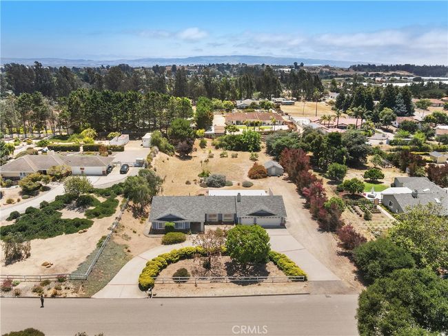 425 Tejas Pl, House other with 3 bedrooms, 3 bathrooms and 3 parking in Nipomo CA | Image 30