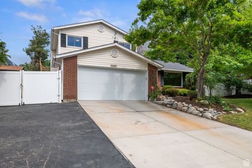 9887 S Wimbleton Dr, Sandy, UT, 84092-4108 | Card Image