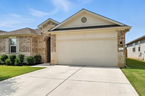 211 Rainmaker Ln, Bastrop, TX, 78602-2223 | Card Image