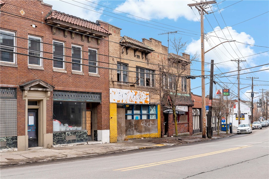 Commercial Sale in Carrick 4