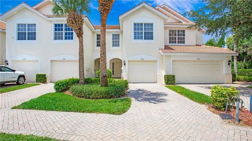 880 Hampton Cir, NAPLES, FL, 34105-4825 | Card Image
