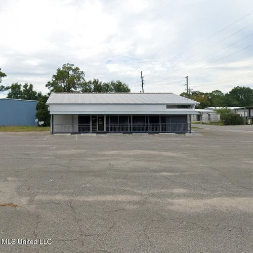 3011 Ingalls Ave, Pascagoula, MS, 39581-2253 | Card Image