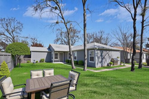 6205 Lovett Ave, Dallas, TX, 75227-3523 | Card Image