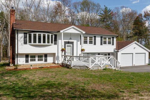11 Mathew Drive, Merrimack, NH, 03054 | Card Image