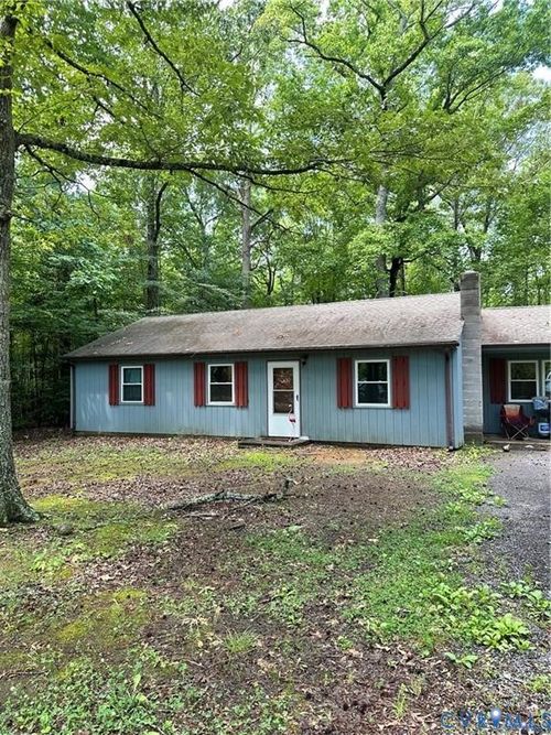 8106 Claystreet Rd, Ford, VA, 23850-2334 | Card Image