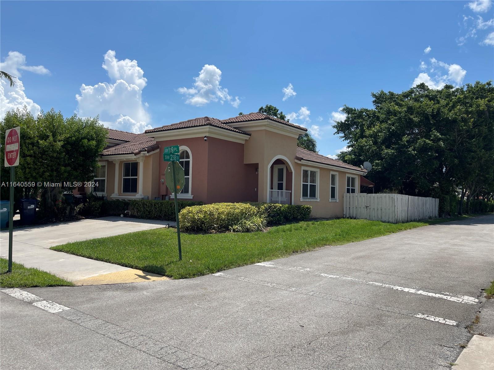 109th Pl, Homestead, FL 33032