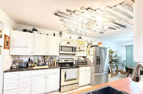 14c-3330 Atlanta St, Hollywood, FL, 33021-3100 | Card Image