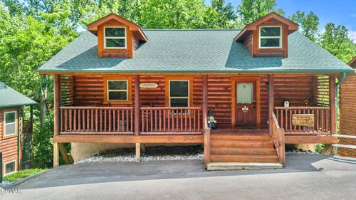 646 Stockton Dr, Sevierville, TN, 37876-2544 | Card Image