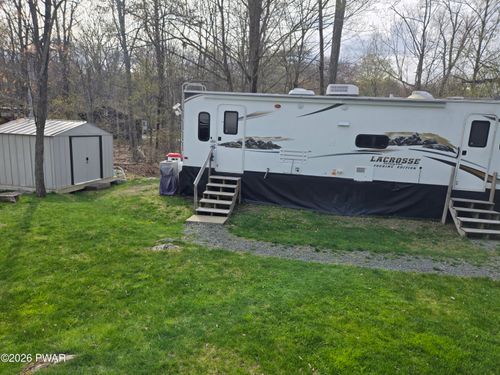 174 Deer Run, Milford, PA, 18337-4101 | Card Image