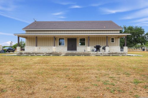 105 Oak View Dr, La Vernia, TX, 78121-4547 | Card Image