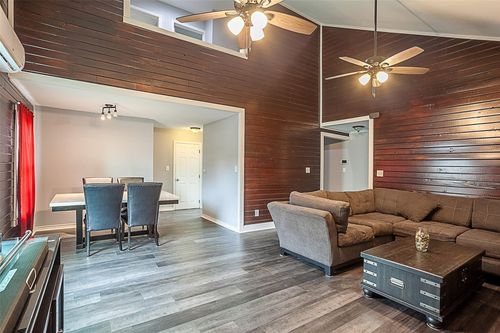 1704 Crockett Street, Orange, TX, 77630 | Card Image