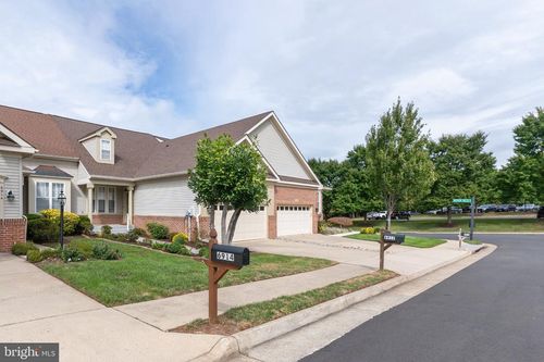 6912 Birkenhead Pl, GAINESVILLE, VA, 20155-3032 | Card Image