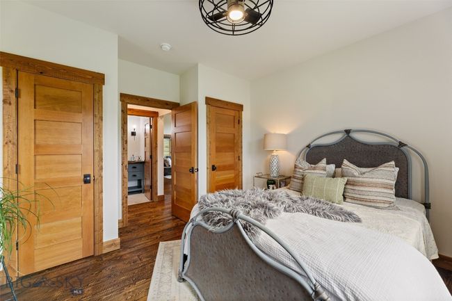 guest bedroom #2 | Image 42