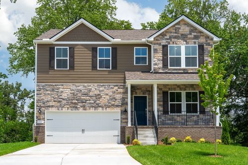 312 Deacon Ln, White House, TN, 37188-2216 | Card Image