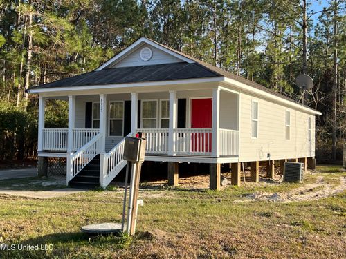 6077 E Kemper St, Bay Saint Louis, MS, 39520-8473 | Card Image