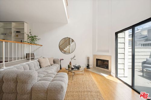 g-4658 Don Lorenzo Drive, Los Angeles, CA, 90008 | Card Image