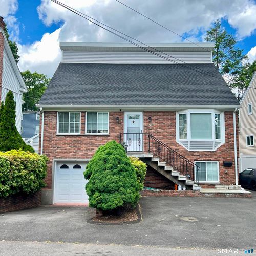 66 Treat Ave, Stamford, CT, 06906-1941 | Card Image