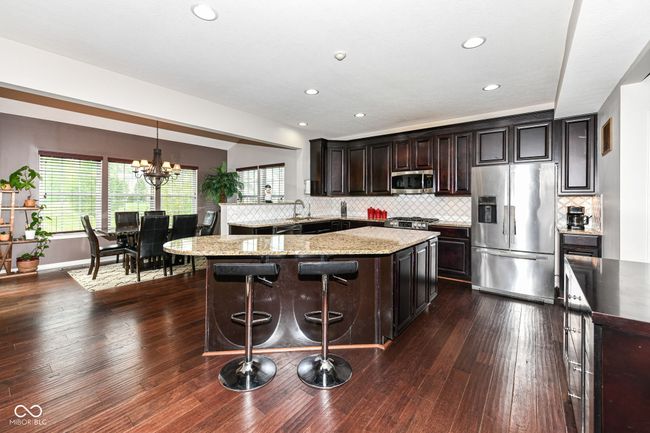 12142 Enmore Park, House other with 4 bedrooms, 5 bathrooms and null parking in Fishers IN | Image 12