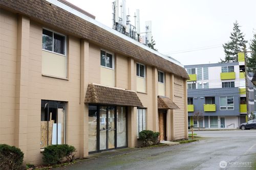 14310 Greenwood Ave N, Seattle, WA, 98133-6852 | Card Image