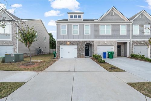 5820 Calle Vista Dr, Lithonia, GA, 30058-3603 | Card Image