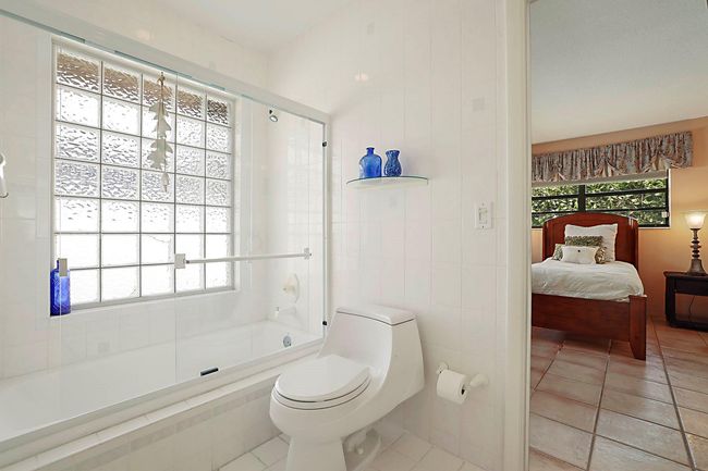 3031 Ne 45 Th St, House other with 4 bedrooms, 3 bathrooms and null parking in Lighthouse Point FL | Image 31