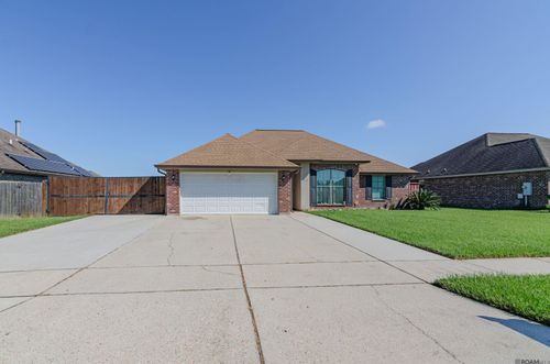 412 Cortez Dr, Laplace, LA, 70068 | Card Image
